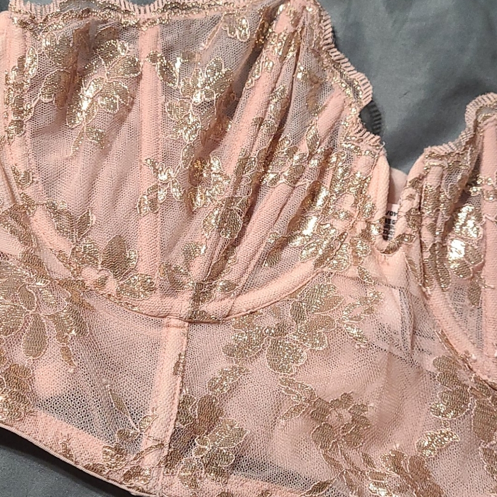 Bra - Picture 2 of 4